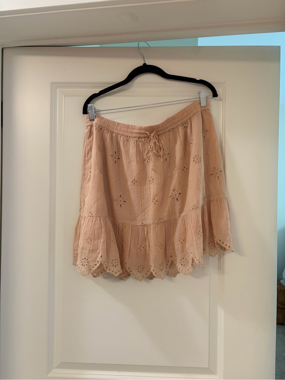 Aerie Blush Eyelet Tiered Mini Skirt